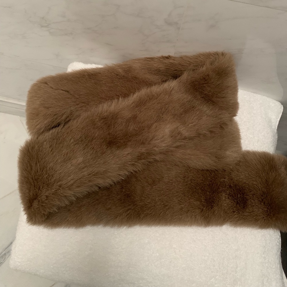 Ben Berger wrap around the neck fur  scarf